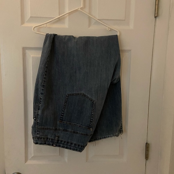 L.A. Blues Denim - 28W LA Blues good used condition jeans 👖